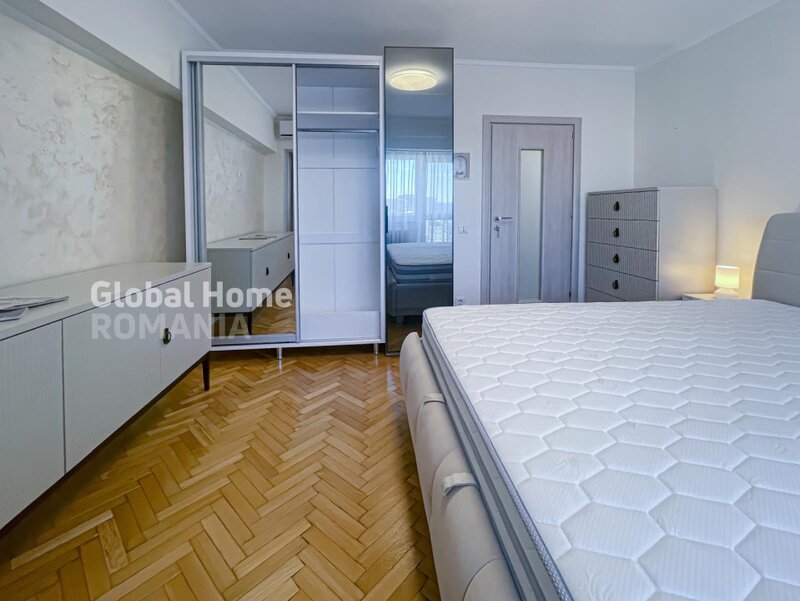 Piata Unirii- Blv Unirii Apartament 3 camere  Renovat- Mobilat- Utilat